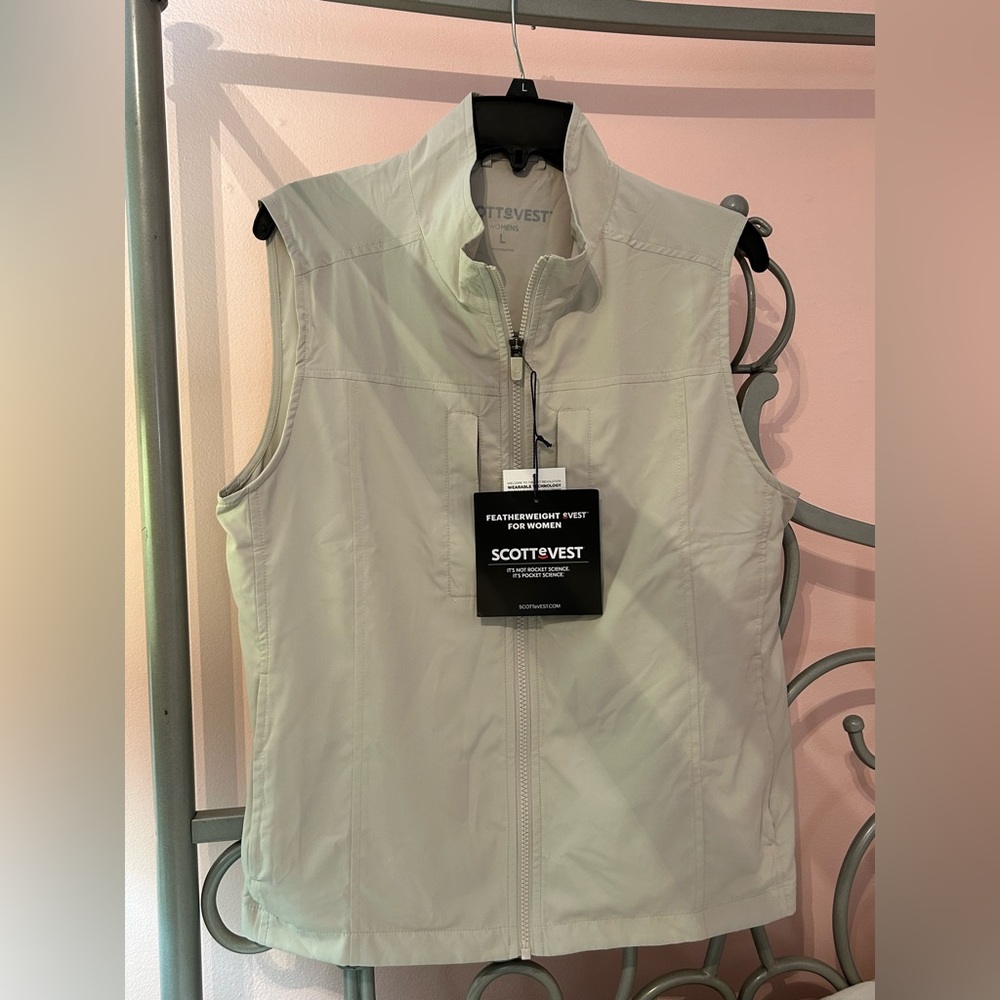SCOTTeVEST Featherweight Vest